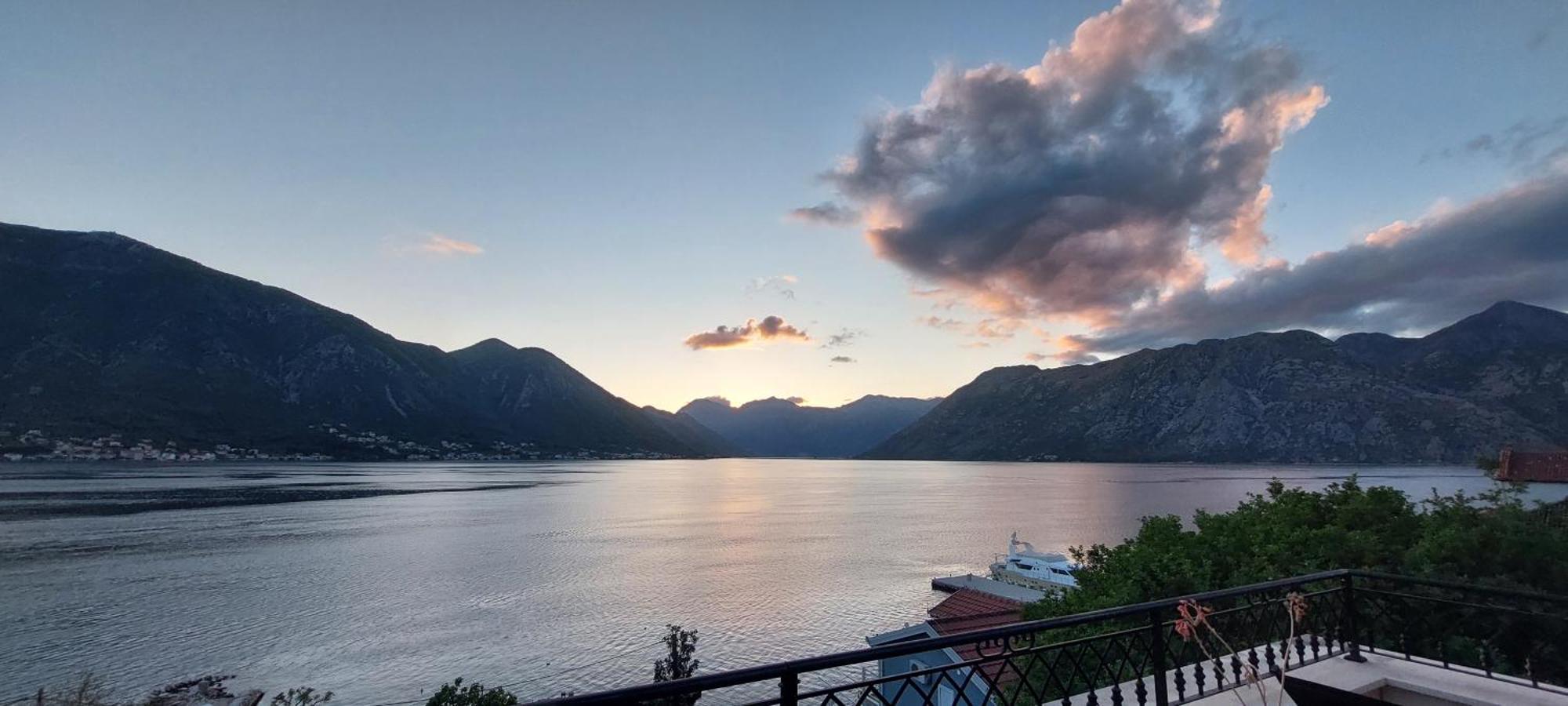 Apartments Boka Blue Dobrota Kotor Ngoại thất bức ảnh