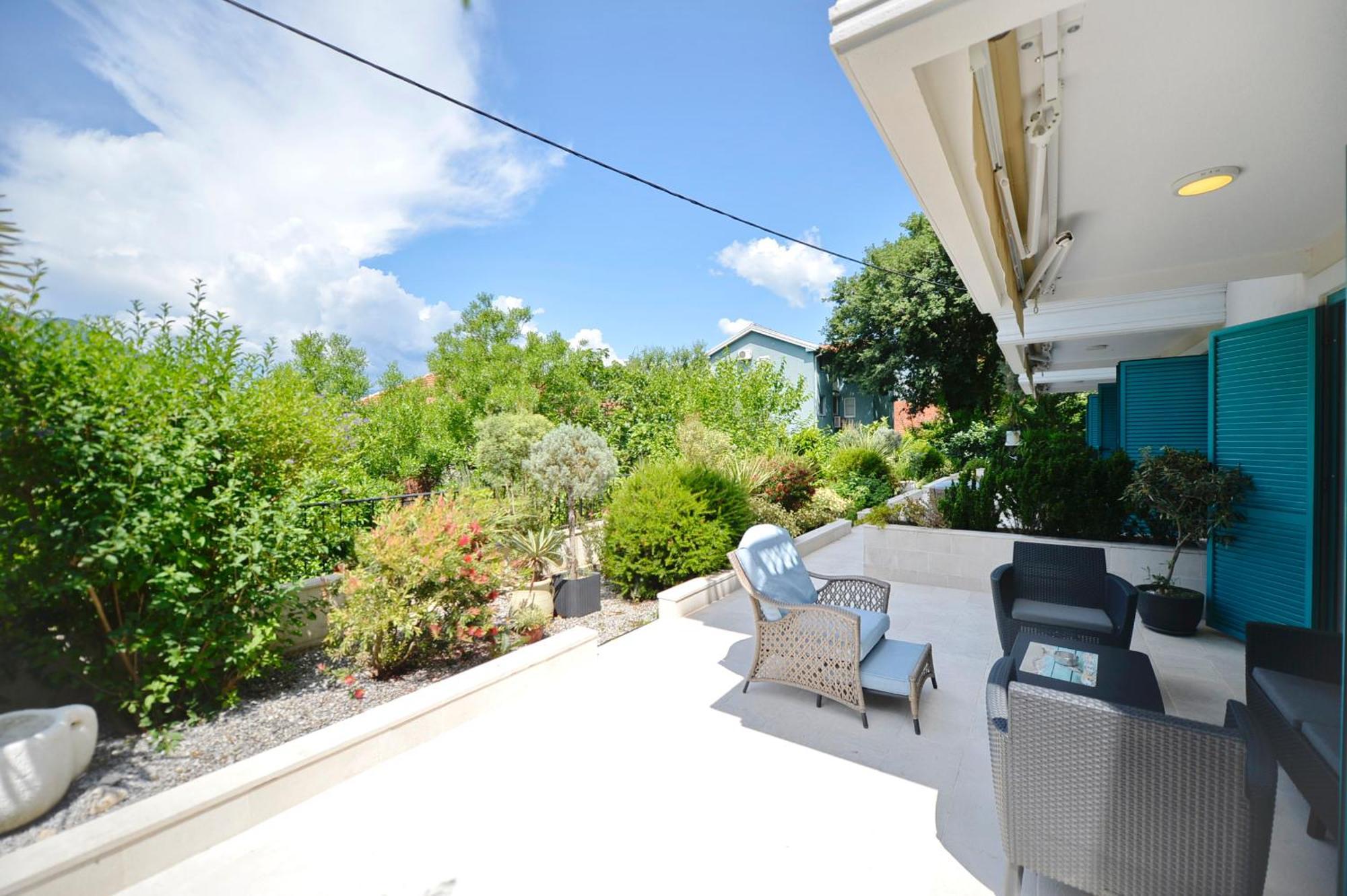 Apartments Boka Blue Dobrota Kotor Ngoại thất bức ảnh