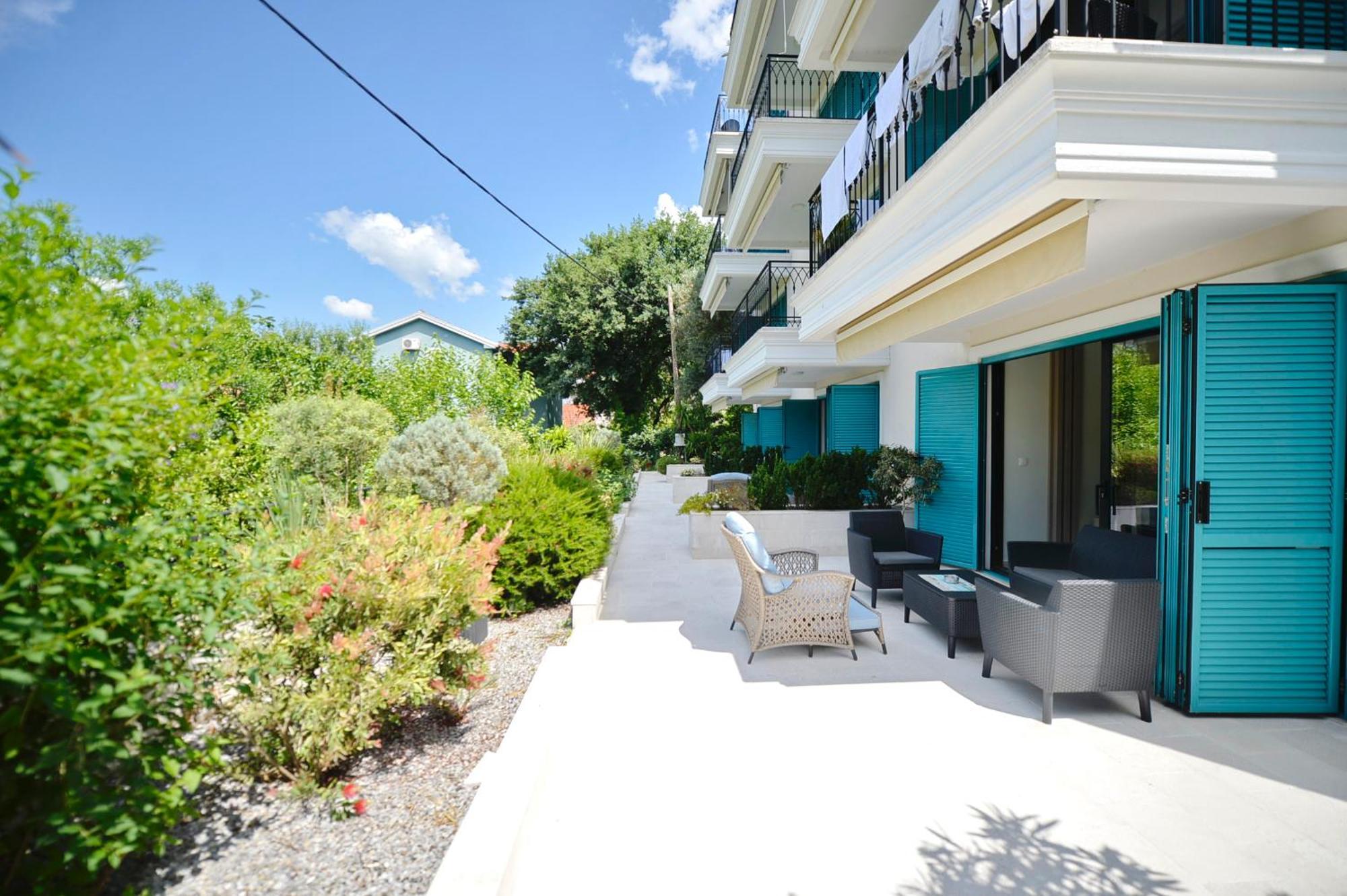 Apartments Boka Blue Dobrota Kotor Ngoại thất bức ảnh