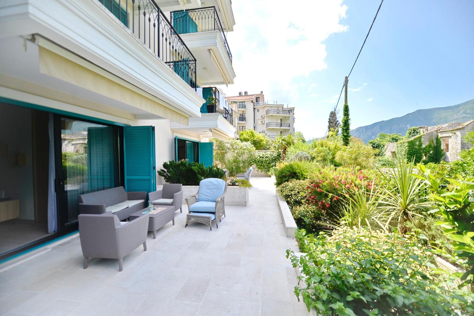 Apartments Boka Blue Dobrota Kotor Ngoại thất bức ảnh