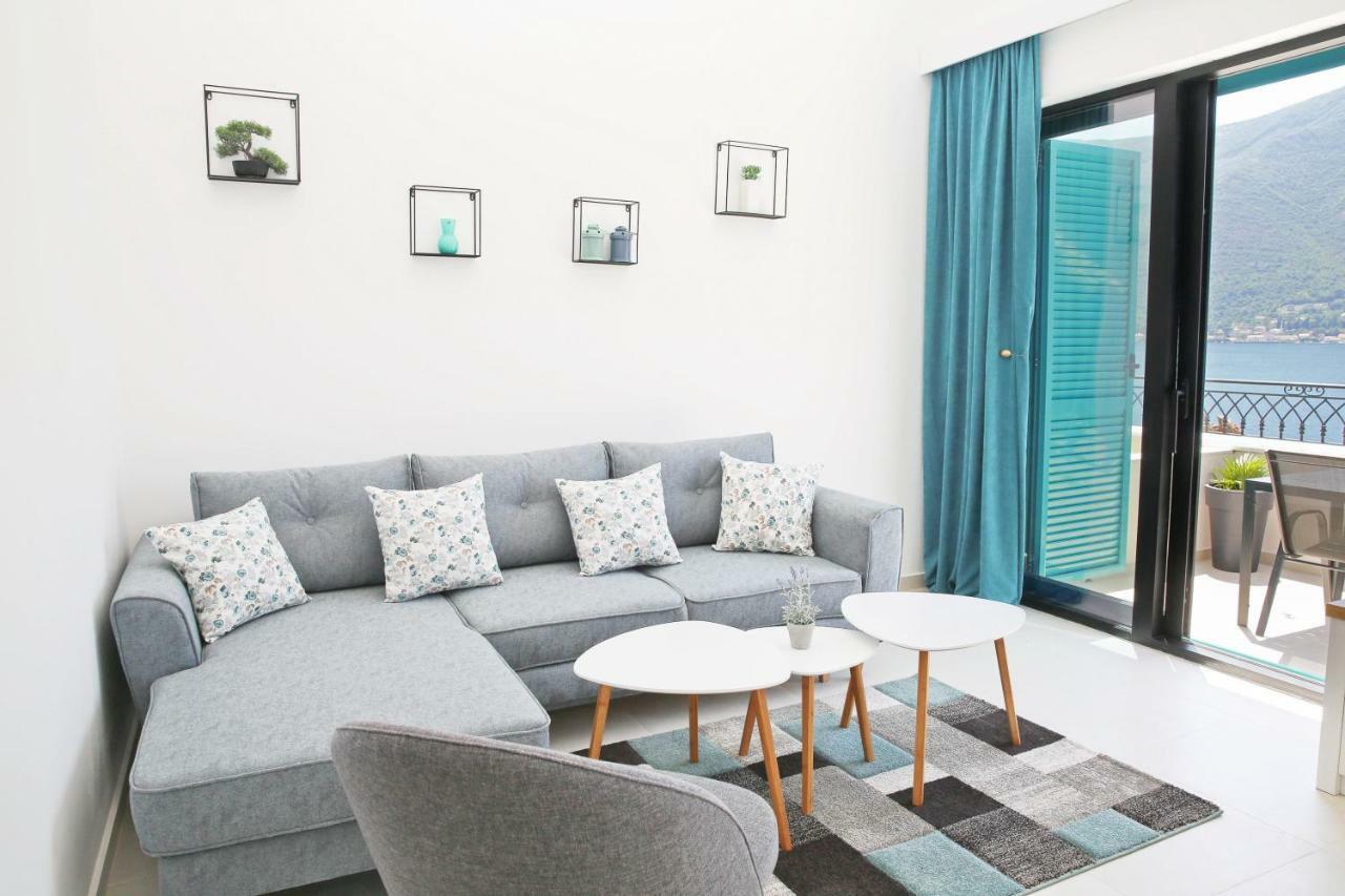 Apartments Boka Blue Dobrota Kotor Ngoại thất bức ảnh
