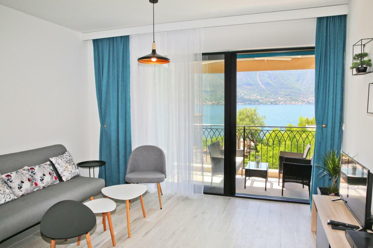 Apartments Boka Blue Dobrota Kotor Ngoại thất bức ảnh