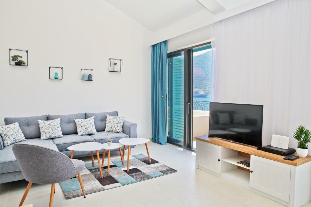 Apartments Boka Blue Dobrota Kotor Ngoại thất bức ảnh